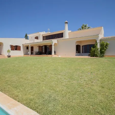 Villa Petalas De V063 *